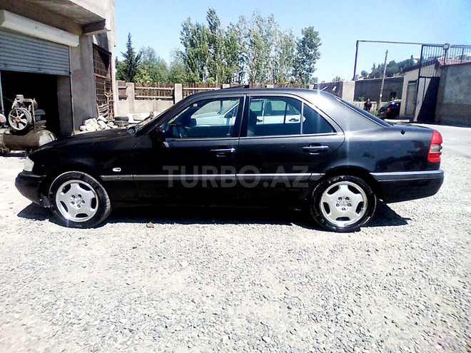 Mercedes C 180 1994, 200,000 km - 1.8 l - Bakı