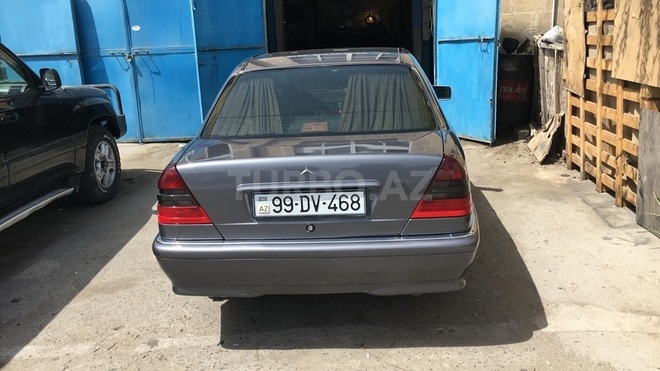 Mercedes C 180 1999, 267,682 km - 1.8 l - Bakı