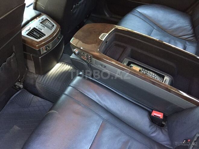 BMW 735 2004, 166,000 km - 3.5 l - Sumqayıt