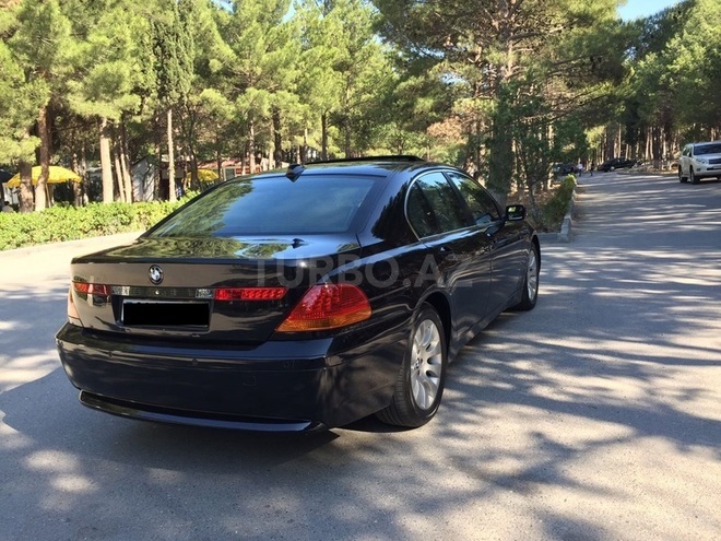 BMW 735 2004, 166,000 km - 3.5 l - Sumqayıt