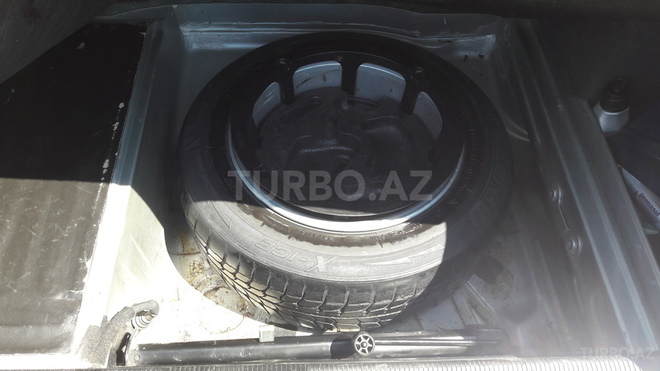 Mercedes E 230 1995, 290,000 km - 2.3 l - Bakı
