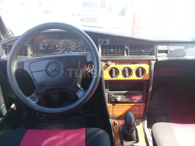 Mercedes 190 1993, 228,000 km - 1.8 l - Bakı