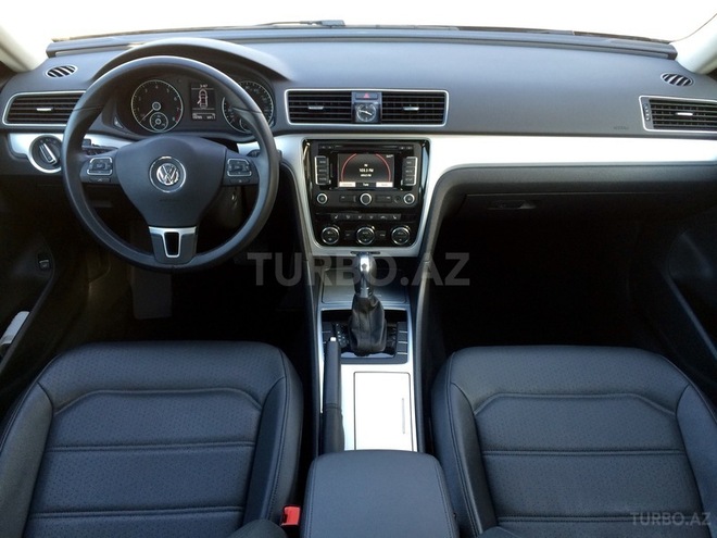 Volkswagen Passat 2015, 37,000 km - 1.8 l - Bakı