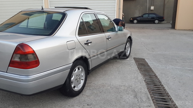 Mercedes C 220 1994, 400,000 km - 2.2 л - Bakı