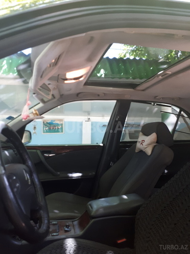 Mercedes E 220 2000, 283,500 km - 2.2 l - Masallı
