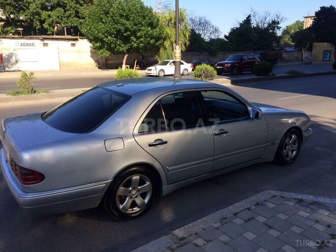 Mercedes E 240 1998, 259,785 km - 2.4 l - Bakı