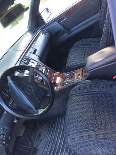 Mercedes E 240 1998, 259,785 km - 2.4 l - Bakı