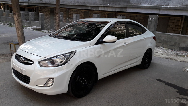 Hyundai Accent 2013, 130,000 km - 1.6 l - Bakı