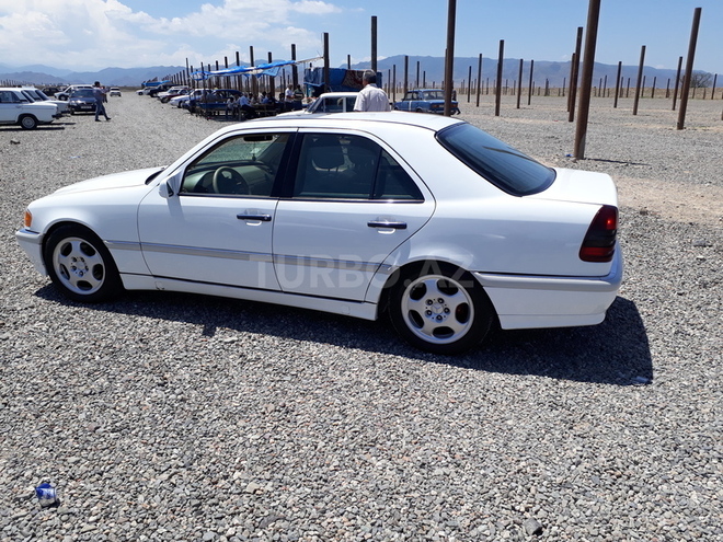 Mercedes C 230 1999, 197,000 km - 2.3 л - Gəncə