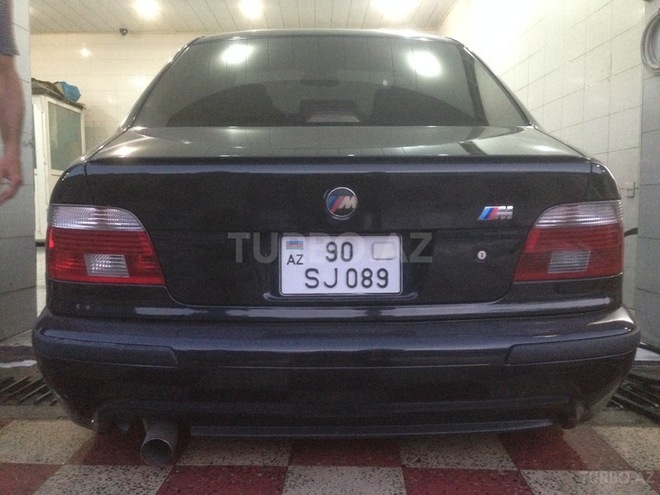BMW 528 2001, 197,000 km - 2.8 л - Bakı