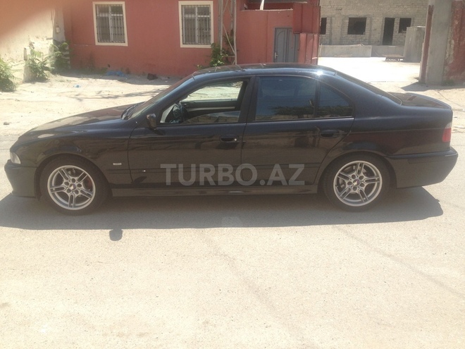 BMW 528 2001, 197,000 km - 2.8 л - Bakı