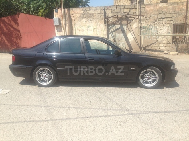 BMW 528 2001, 197,000 km - 2.8 л - Bakı