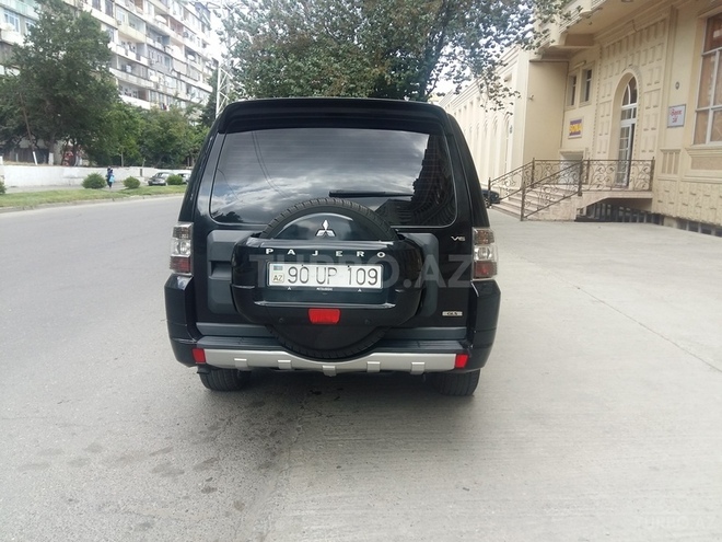 Mitsubishi Pajero 2008, 106,000 km - 3.0 l - Bakı
