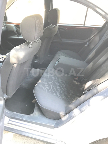 Mercedes E 200 1998, 245,000 km - 2.0 l - Bakı