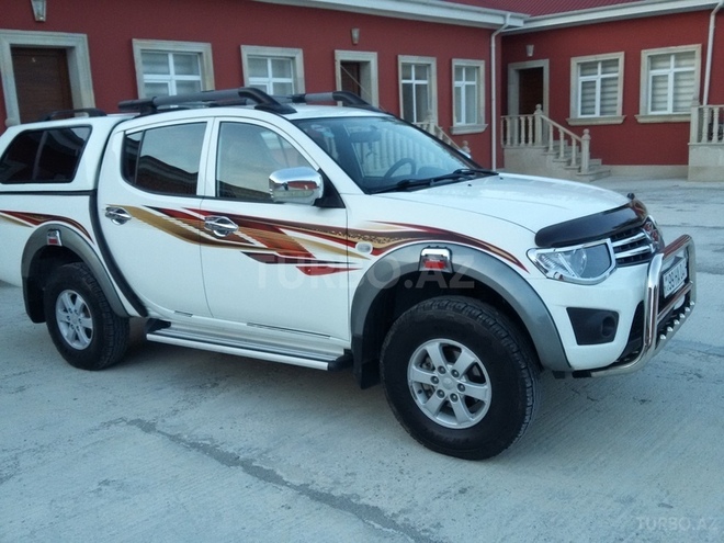 Mitsubishi L200 2014, 64,000 km - 0.1 l - Sumqayıt