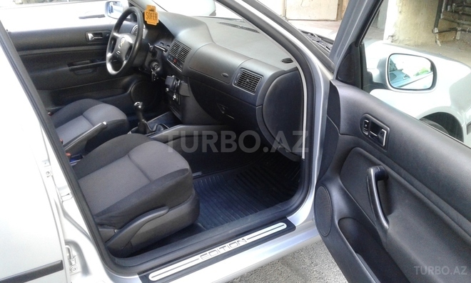 Volkswagen Golf 2001, 286,250 km - 1.9 l - Bakı