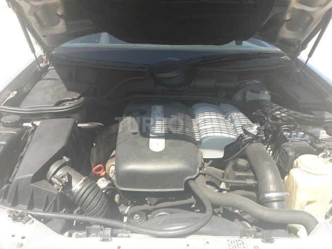 Mercedes E 220 1999, 350,000 km - 2.2 l - Sumqayıt