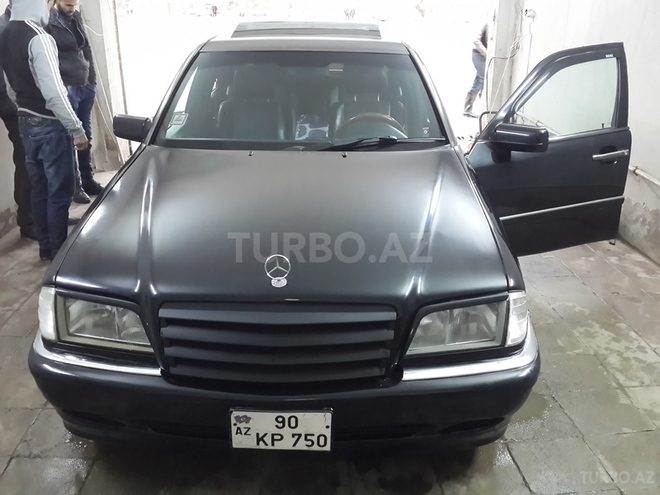 Mercedes C 230 2000, 250,000 km - 2.3 л - Bakı
