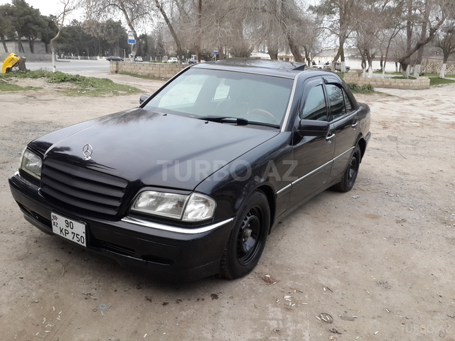 Mercedes C 230 2000, 250,000 km - 2.3 л - Bakı
