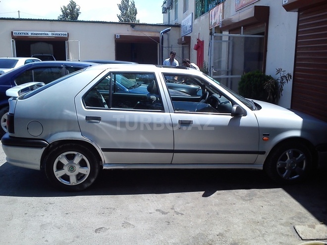 Renault 19 1996, 243,000 km - 0.3 л - Bakı
