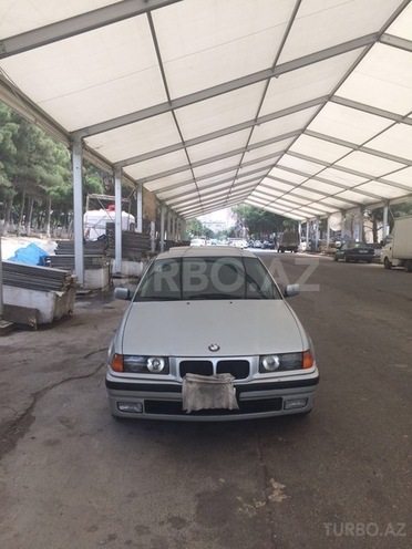 BMW 320 1997, 196,000 km - 2.0 l - Bakı