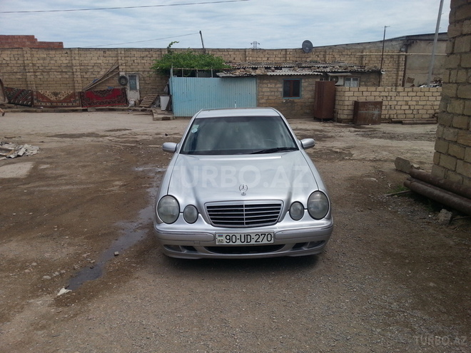 Mercedes E 270 2000, 251,000 km - 2.7 l - Sumqayıt