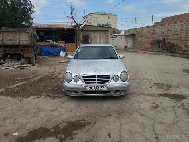 Mercedes E 270 2000, 251,000 km - 2.7 l - Sumqayıt