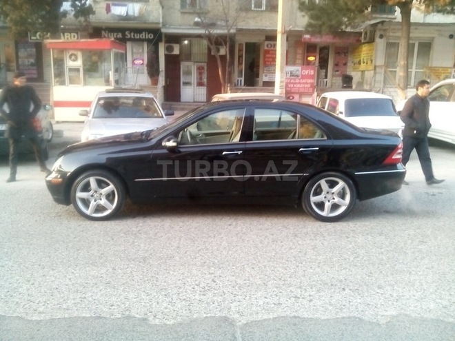 Mercedes C 240 2004, 235,000 km - 2.4 l - Bakı