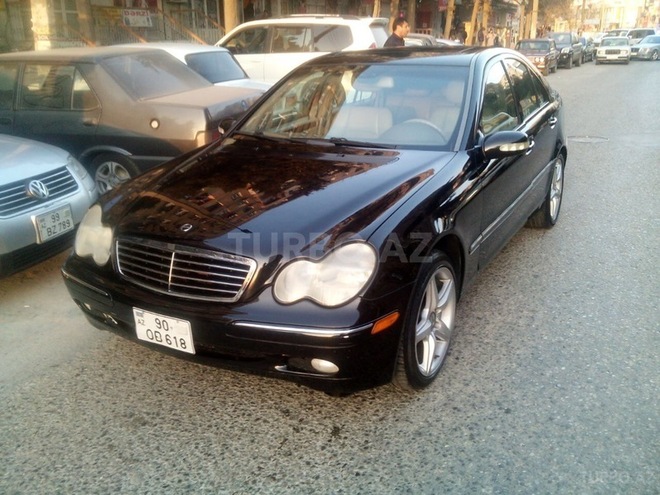 Mercedes C 240 2004, 235,000 km - 2.4 l - Bakı