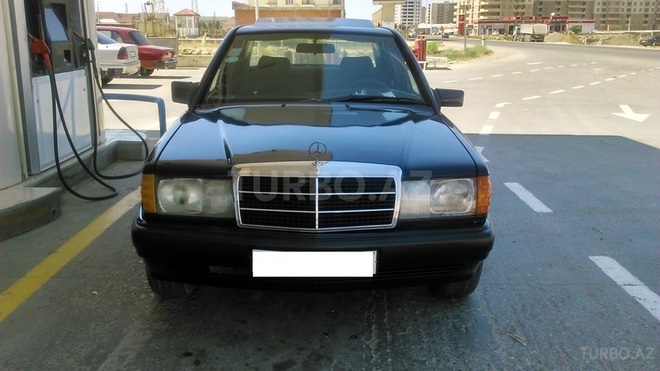 Mercedes 190 1992, 240,000 km - 2.0 l - Sumqayıt