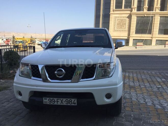 Nissan Navara 2012, 140,000 km - 2.5 л - Yevlax