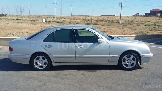 Mercedes E 220 2000, 274,000 km - 2.2 l - Bakı