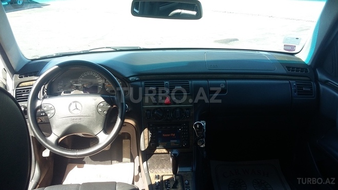 Mercedes E 220 2000, 274,000 km - 2.2 l - Bakı