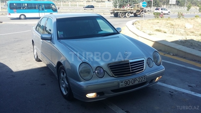 Mercedes E 220 2000, 274,000 km - 2.2 l - Bakı
