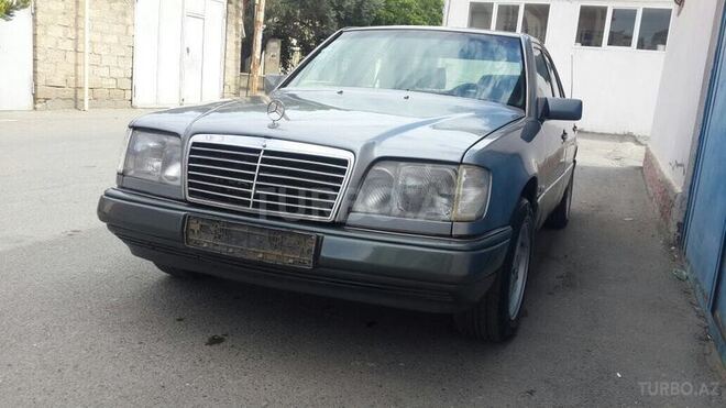 Mercedes E 250 1993, 247,102 km - 2.5 l - Bakı