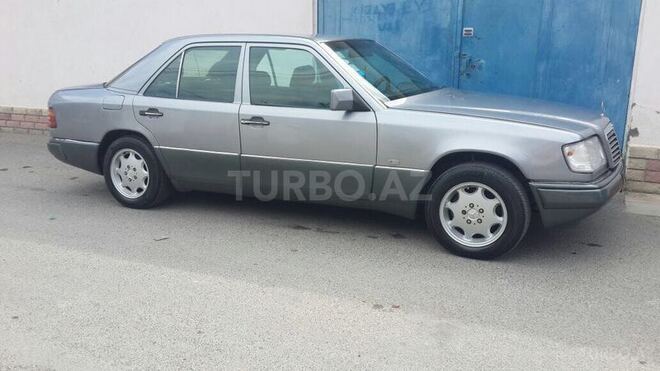Mercedes E 250 1993, 247,102 km - 2.5 l - Bakı