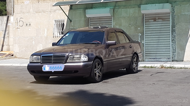 Mercedes C 220 1995, 261,000 km - 2.2 l - Bakı