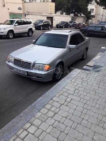 Mercedes C 230 1998, 135,200 km - 2.3 l - Bakı