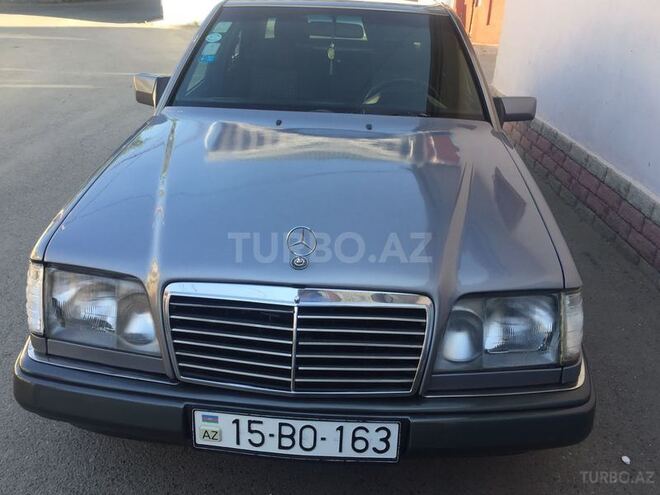 Mercedes E 250 1993, 247,102 km - 2.5 l - Bakı