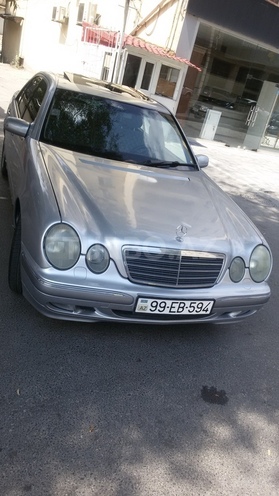 Mercedes E 200 1999, 300,000 km - 2.0 л - Şirvan
