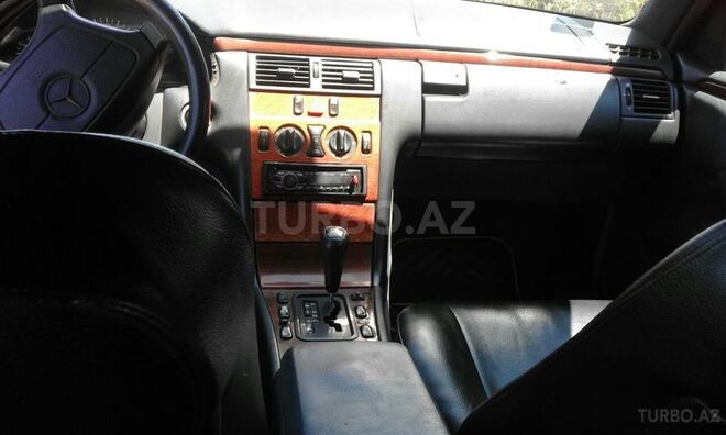 Mercedes E 230 1997, 250,000 km - 2.3 l - Tərtər