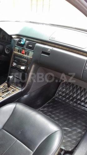 Mercedes C 270 2000, 324,000 km - 2.7 l - Bakı