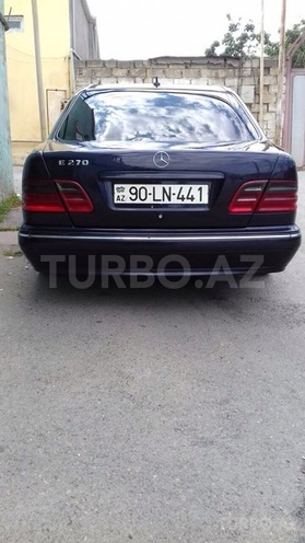Mercedes C 270 2000, 324,000 km - 2.7 l - Bakı