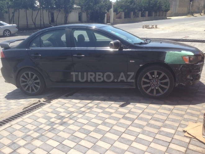 Mitsubishi Lancer 2010, 195,000 km - 2.0 l - Bakı