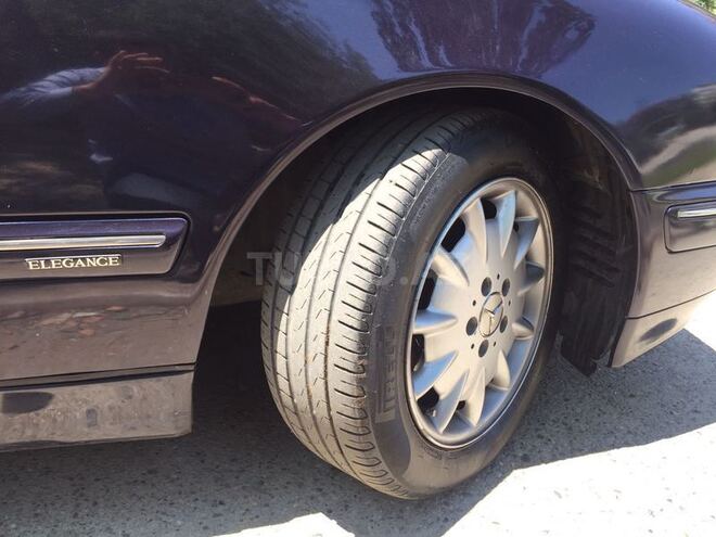 Mercedes E 220 2001, 343,000 km - 2.2 l - Bakı