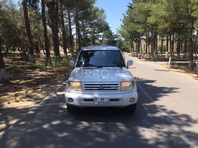 Mitsubishi Pajero io 2000, 132,000 km - 1.8 l - Sumqayıt