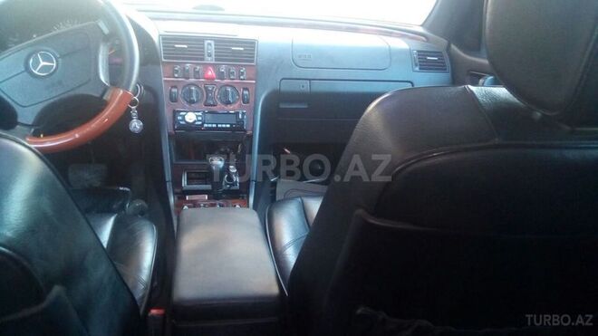 Mercedes C 240 2000, 211,000 km - 2.4 л - Bakı