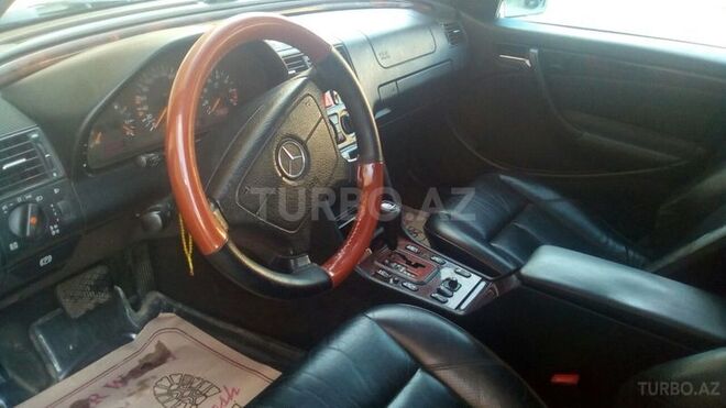 Mercedes C 240 2000, 211,000 km - 2.4 л - Bakı