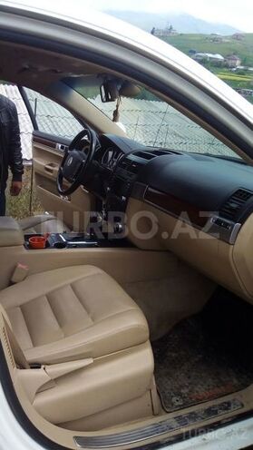 Volkswagen Touareg 2005, 230,000 km - 3.2 l - Şəki
