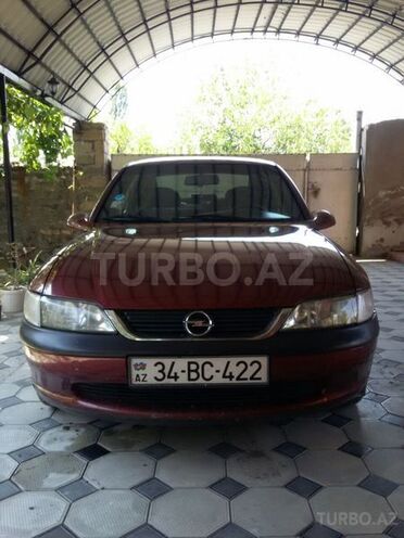 Opel Vectra 1997, 314,000 km - 1.6 l - Qax